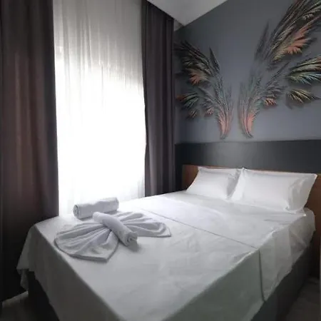 Victorious 2* Istanbul