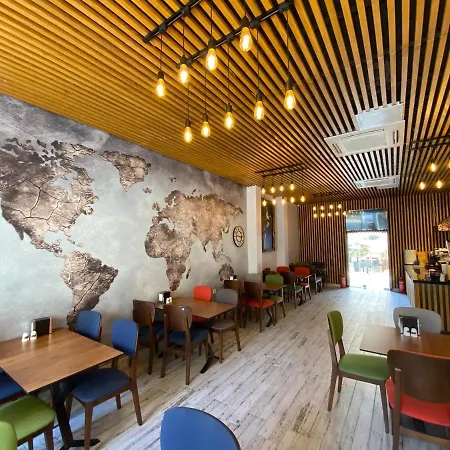 Victorious 2* Istanbul