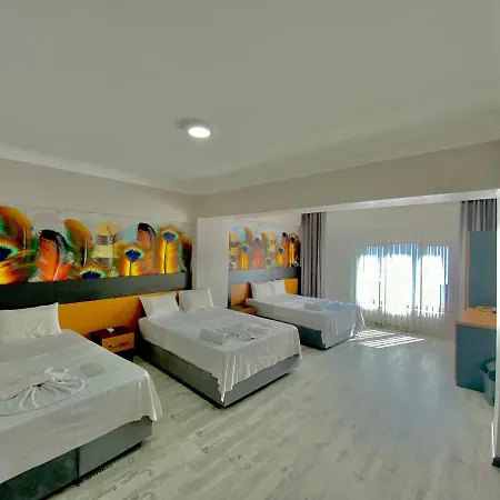 Victorious 2* Istanbul