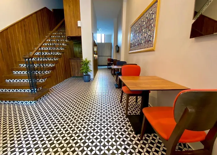 Victorious 2* Стамбул