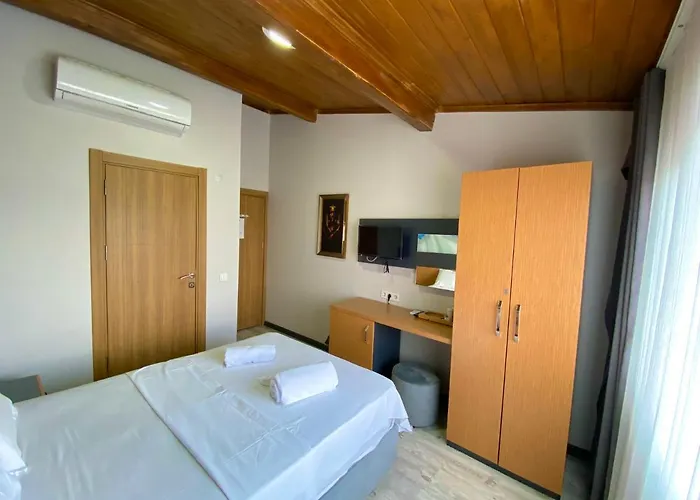 Отель Victorious