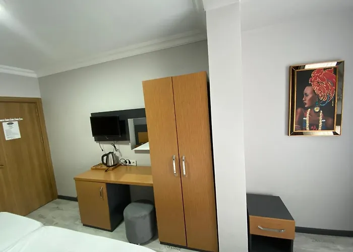 Отель Victorious